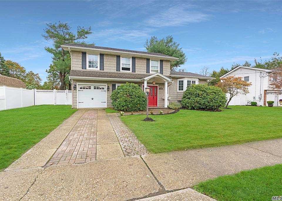 1st image of 135 Ellensue Dr