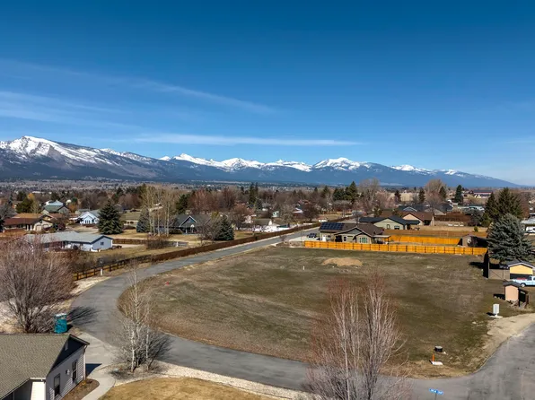 135 Joncar Ct, Hamilton, MT 59840