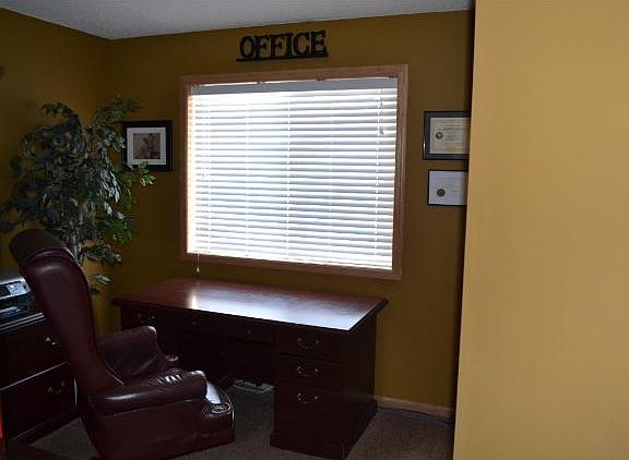 4th image of 57037 Country View Ln