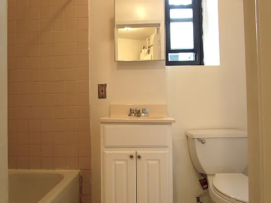 Rented by Landmark Real Estate | media 10