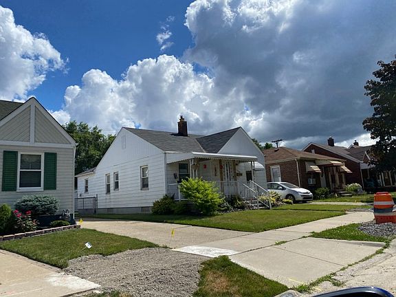 3rd image of 15566 Meyer Ave