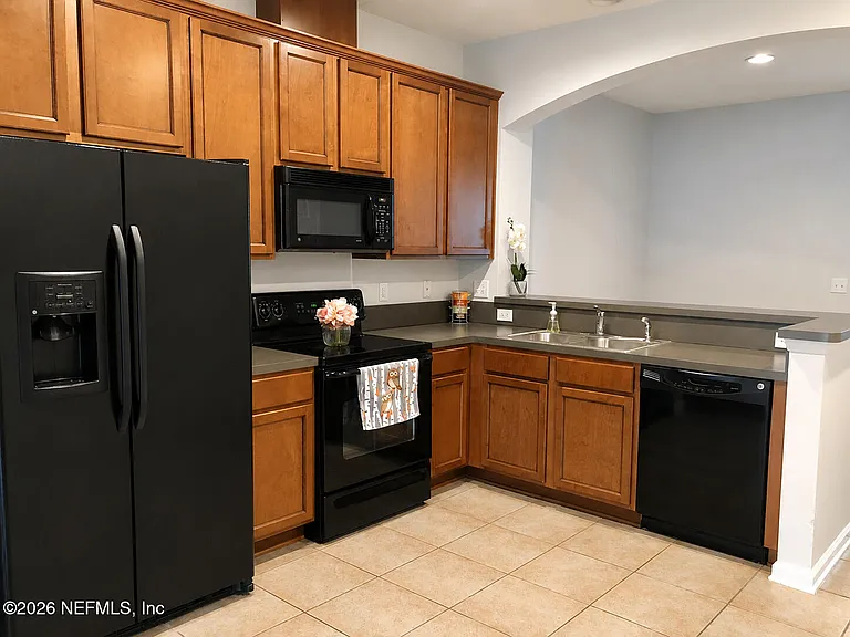 6150 High Tide Blvd — Photo 7