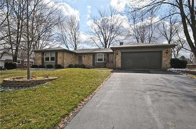 1st image of 709 Elmwood Cir