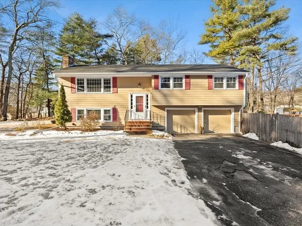 12 Belknap Rd, Medfield, MA 02052