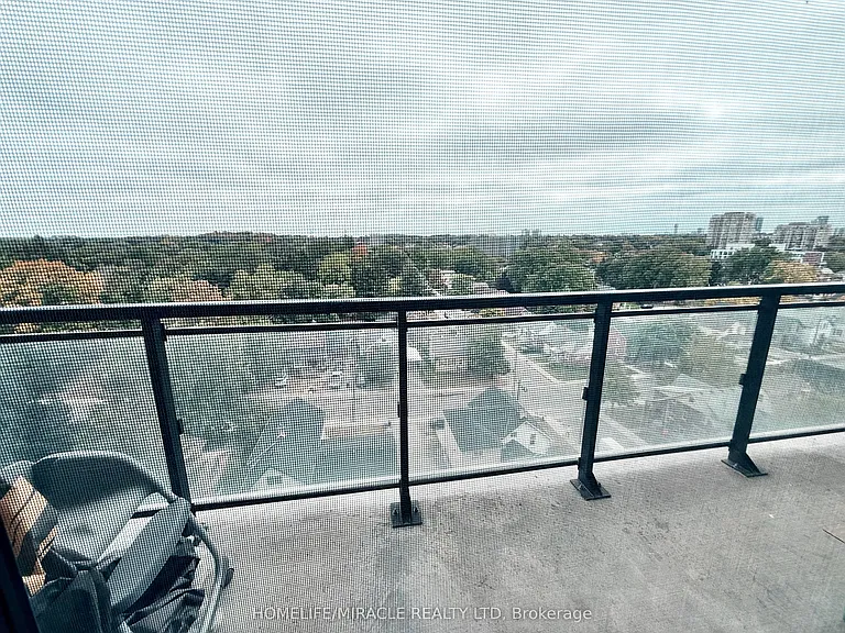 128 King St N #607 — Photo 2