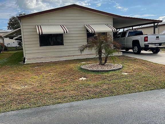 3rd image of 45 Venetian Pkwy