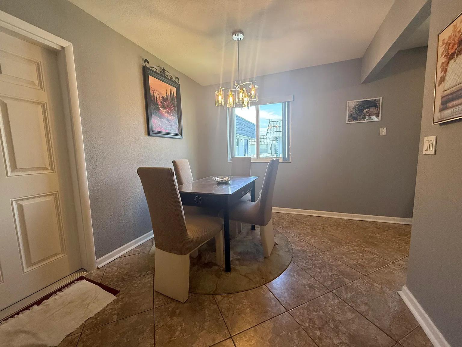 2 bed, 2.0 bath, 880 sqft, $1,800 — Photo 2