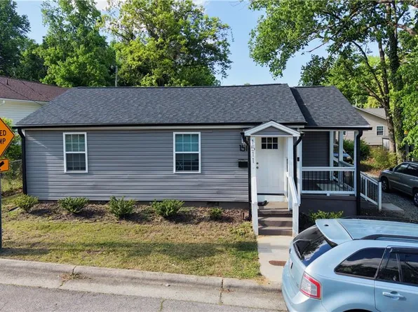 1511 Davis Ave, High Point, NC 27260
