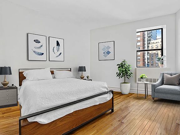 4th image of 154 W 70th St APT 7A