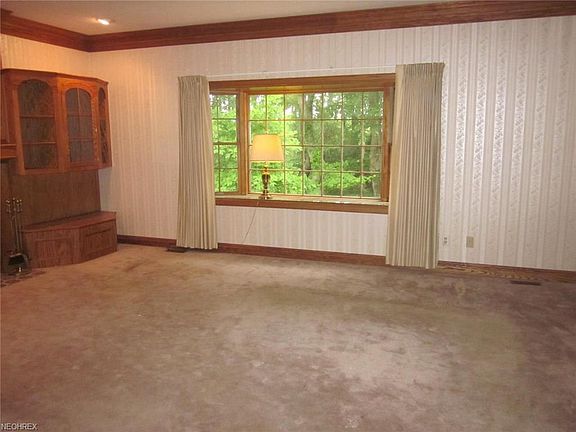 2nd image of 518 Buttevant Dr