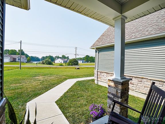 3rd image of 293 Waynoka Dr