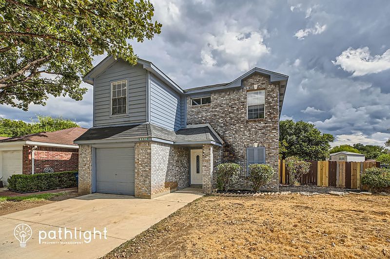 1st image of 9274 Encino Vlg