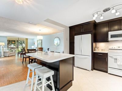 8990 S Hollybrook Blvd APT 210, Pembroke Pines, FL, 33025