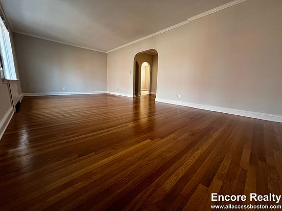 3rd image of 75 Longwood Ave #2