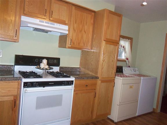 4th image of 3440 Garfield Ave