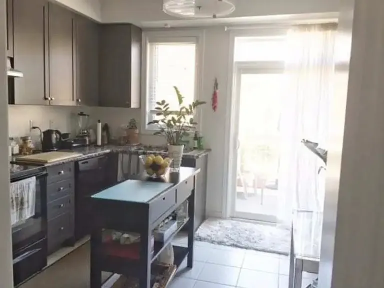 50 Lily Cup Ave — Photo 2
