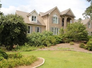 5728 Quail Ridge Dr, Sanford, NC 27332