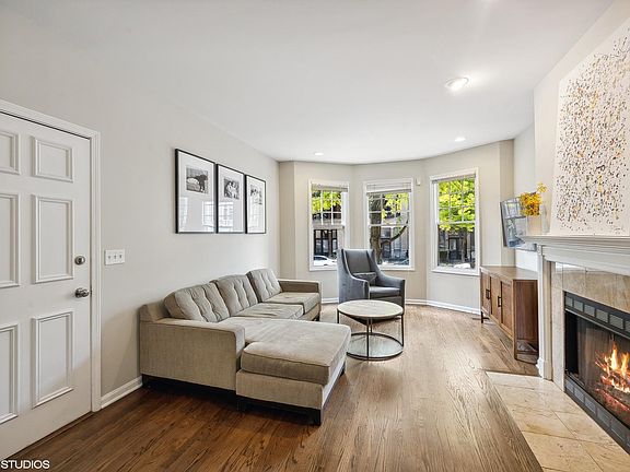 3rd image of 3351 N Southport Ave #1