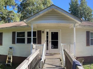 240 Azure Dr, Colonial Beach, VA 22443