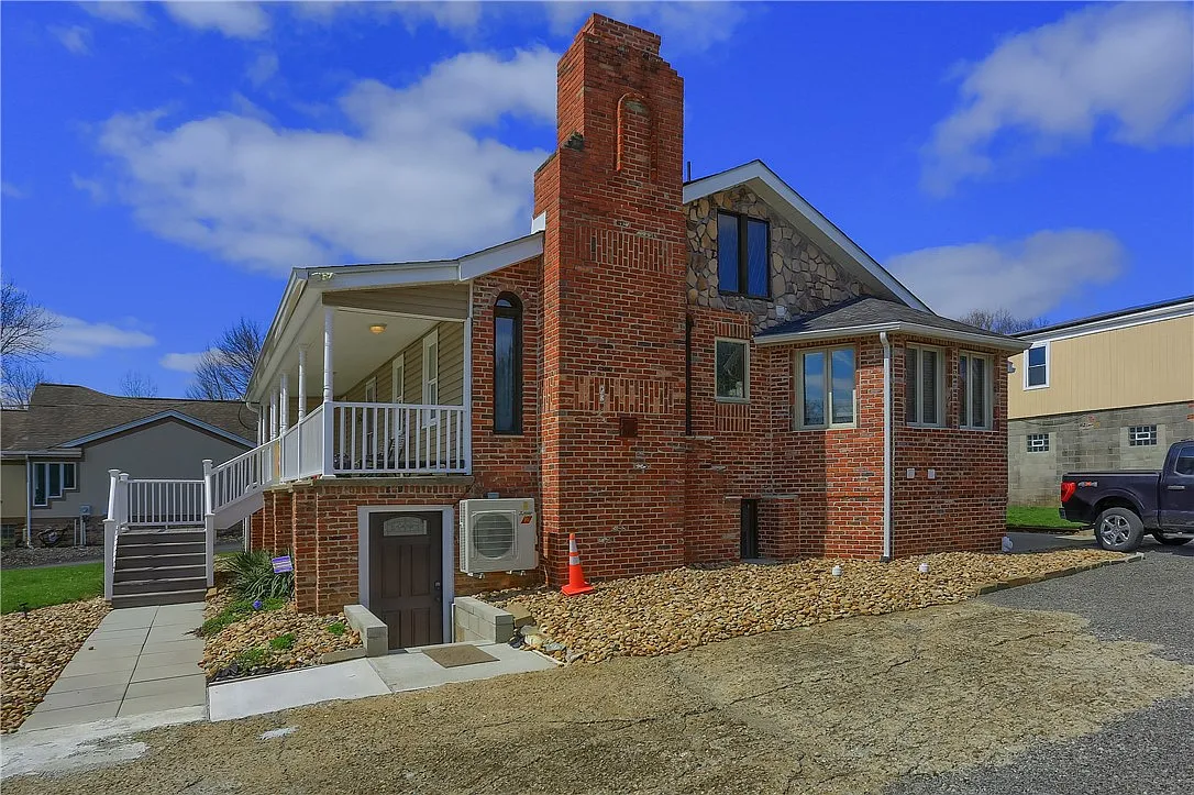2 bed, $2,800 — Photo 3