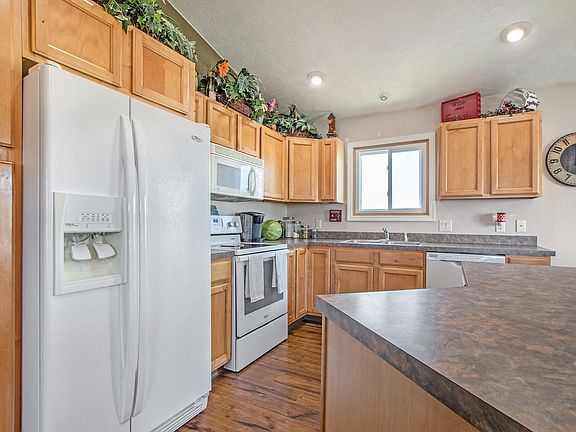 4th image of 8337 Bennigan Ln