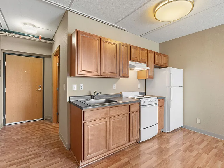 E Street Flats - Student Housing — Photo 61