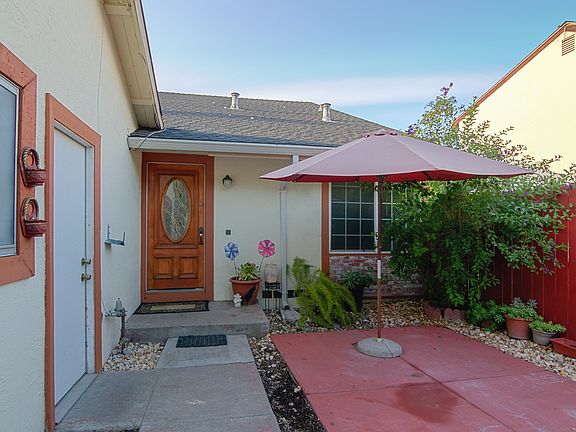 2nd image of 1737 Daniel Maloney Dr