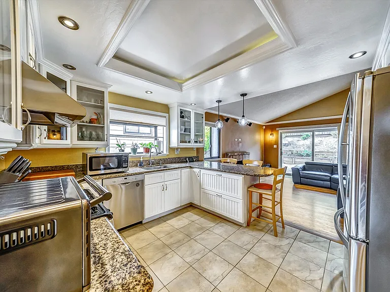 102 Valleyview Way — Photo 13