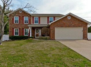 2920 Westborough Dr, Saint Charles, MO