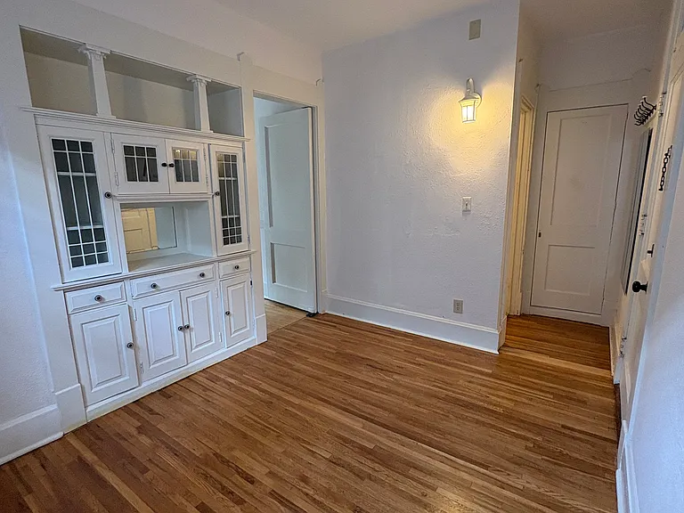 696 Grand Ave #8 — Photo 7