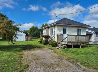 170 June St, Renfrew, ON K7V2K3