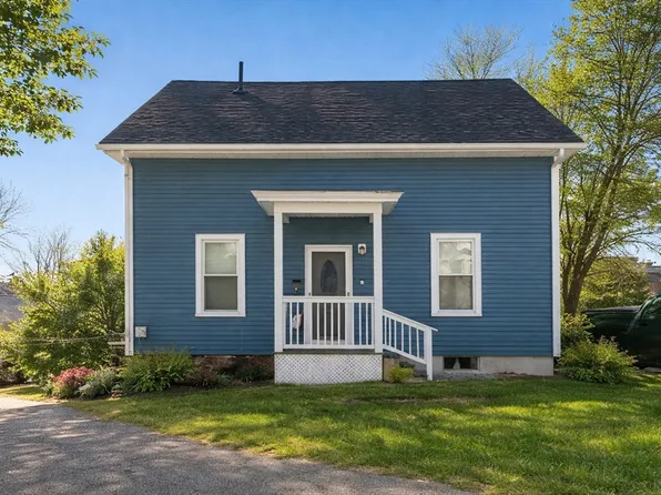 5 Ripley Pl, Worcester, MA 01610