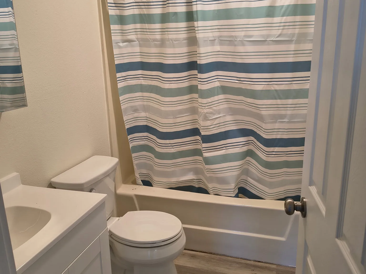 2 bed, 775 sqft, $1,800 — Photo 4