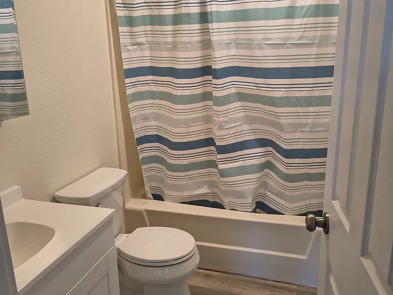 780 Ryan Ave #2 — Photo 2