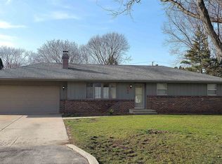 844 Firefly Dr, Rockford, IL 61115