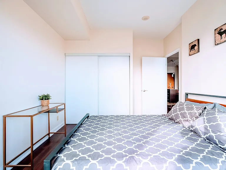 500 Sherbourne St #1808 — Photo 11