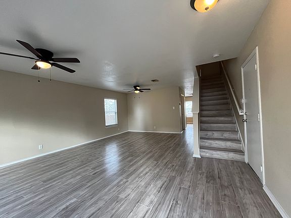 2nd image of 5 Great Hills Dr