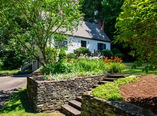 221 Wilderwood Dr, Guilford, CT 06437