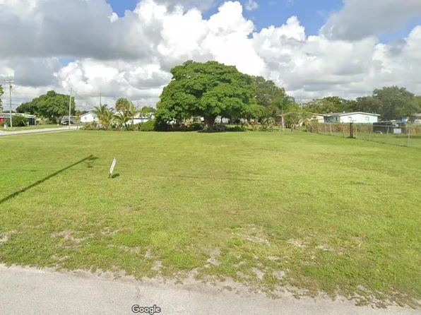 (undisclosed Address), Fort Pierce, FL 34950
