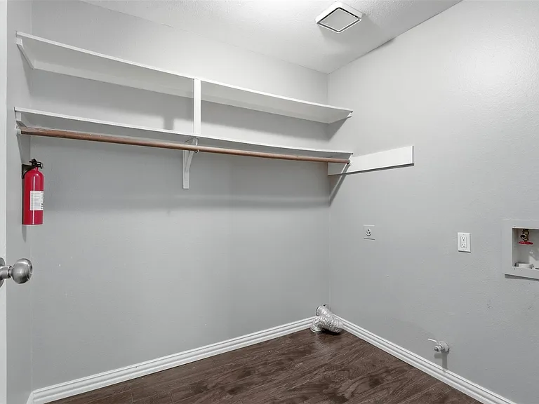 971 N Red Cedar Cir — Photo 26