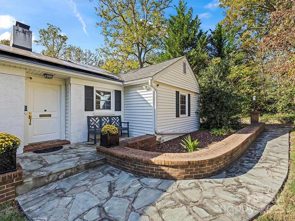 9 Hilltop Rd, Asheville, NC 28803 | MLS #4314753 | Zillow