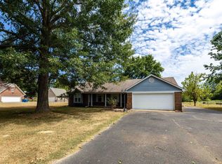 8712 Gragg Rd, Millington, TN 38053