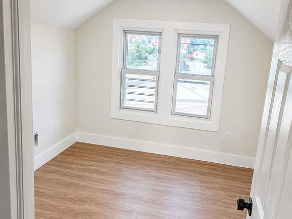 4th image of 352 Bergen St #2