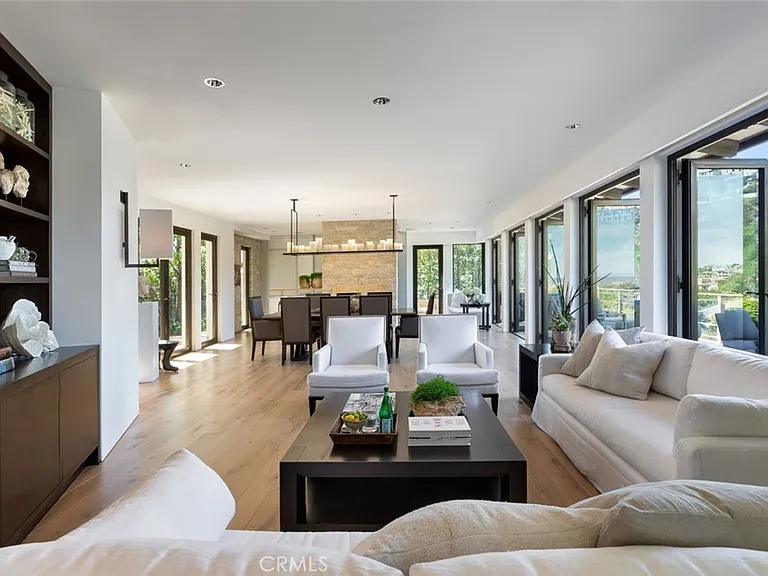269 Emerald Bay — Photo 2