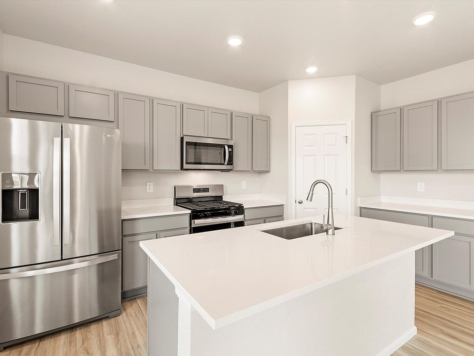 The Twin Peaks interior image taken at a Meritage Homes community in Severance, CO.