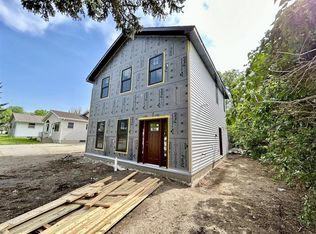 614 22nd St NW, Minot, ND 58703