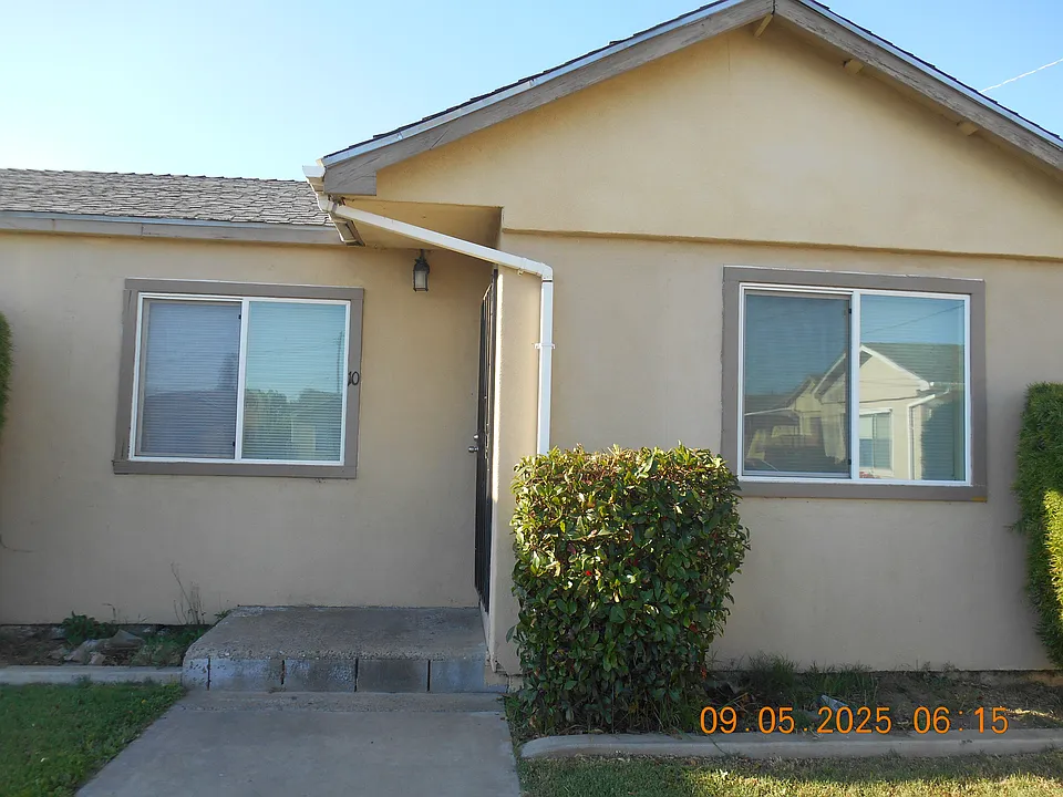 130 S Abbie St #10