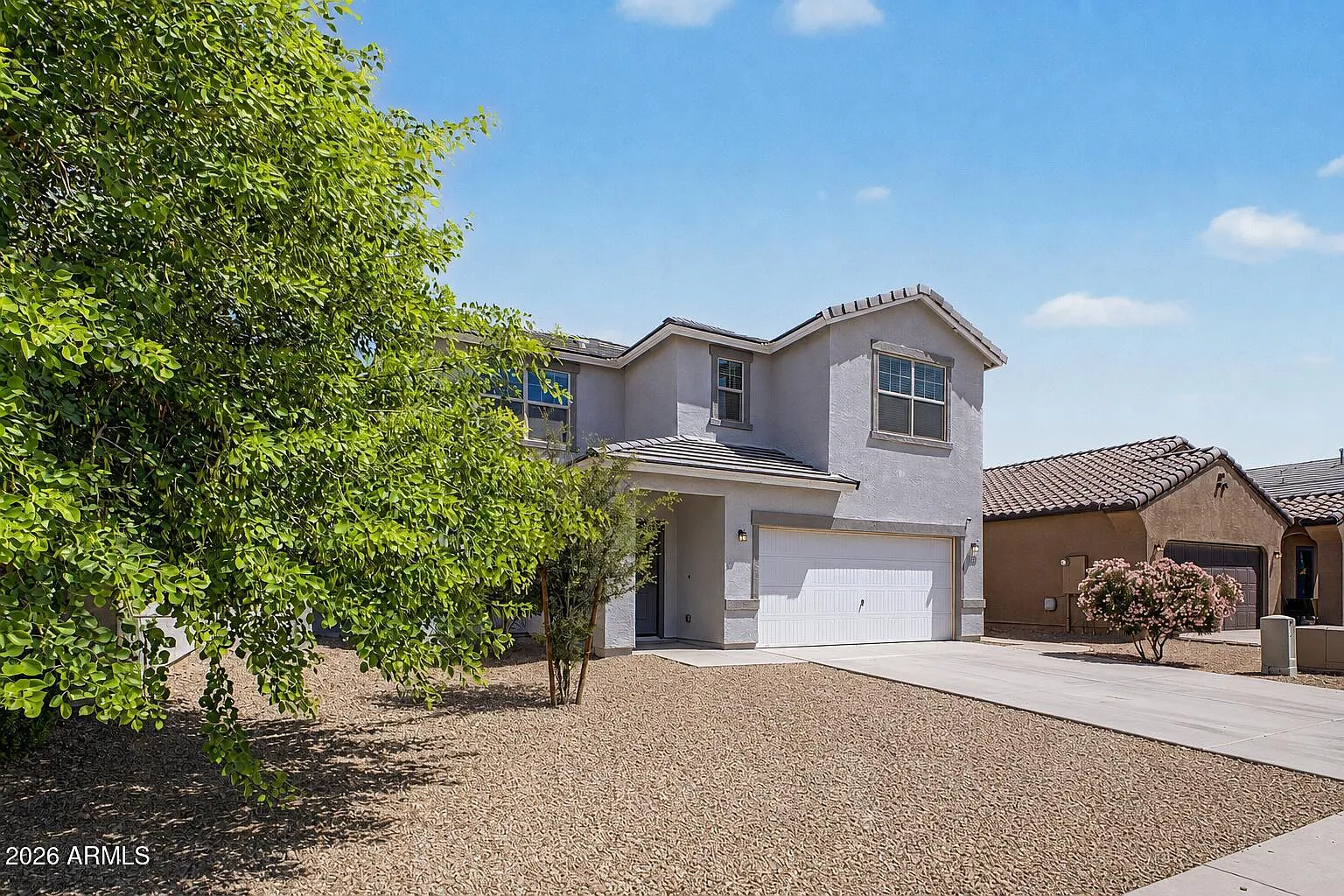 5 bed, 4.5 bath, 3200 sqft, $2,700 — Photo 3