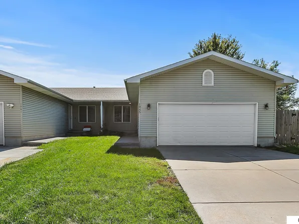 1945 W Q St, Lincoln, NE 68528