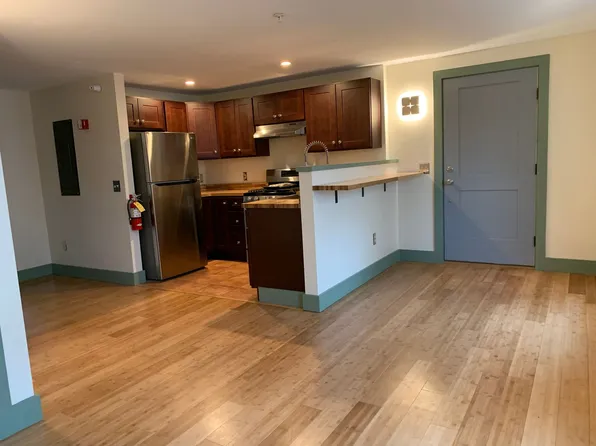 Jade Age, LLC, 219 N Winooski Ave APT 2, Burlington, VT 05401
